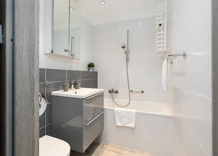 公寓 Apartament Turkusowa- Z Widokiem Na Korony Drzew 波兹南